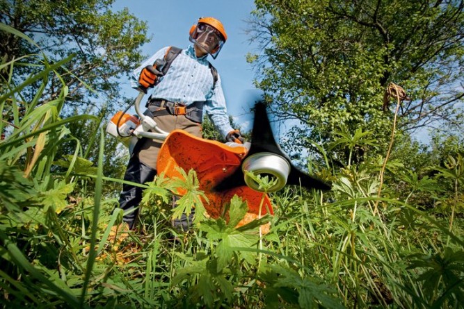 Триммер бензиновый STIHL FS 131 в Екатеринбурге