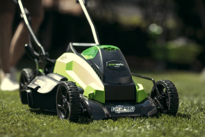 Газонокосилка аккумуляторная Greenworks GD40LM45, 40V, 45 см, бесщеточная, c 1х АКБ 4 А/ч и ЗУ в Екатеринбурге