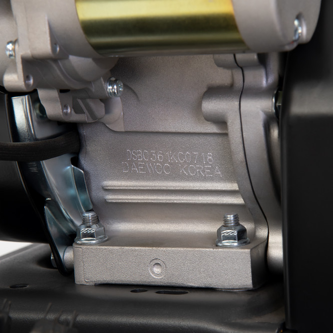 Снегоуборщик бензиновый Daewoo DAST 8065 в Екатеринбурге