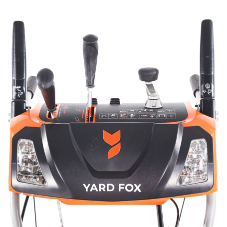 Бензиновый снегоуборщик Yard Fox Pro 7154E в Екатеринбурге