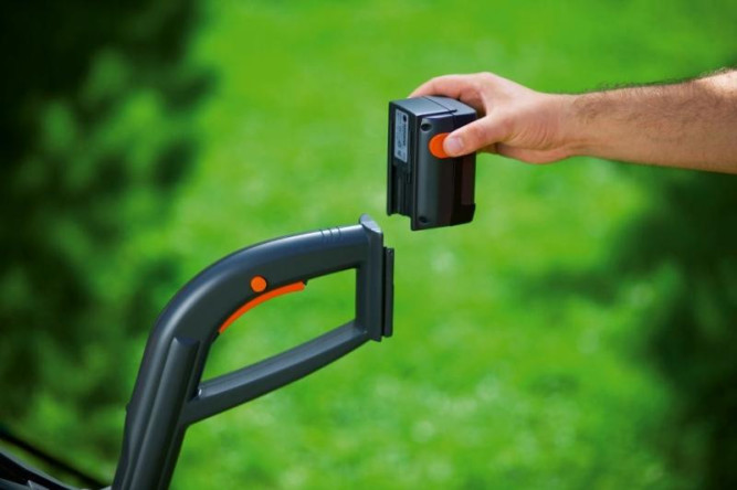 Дополнительный аккумулятор для GARDENA AccuCut 400 Li 08839 в Екатеринбурге