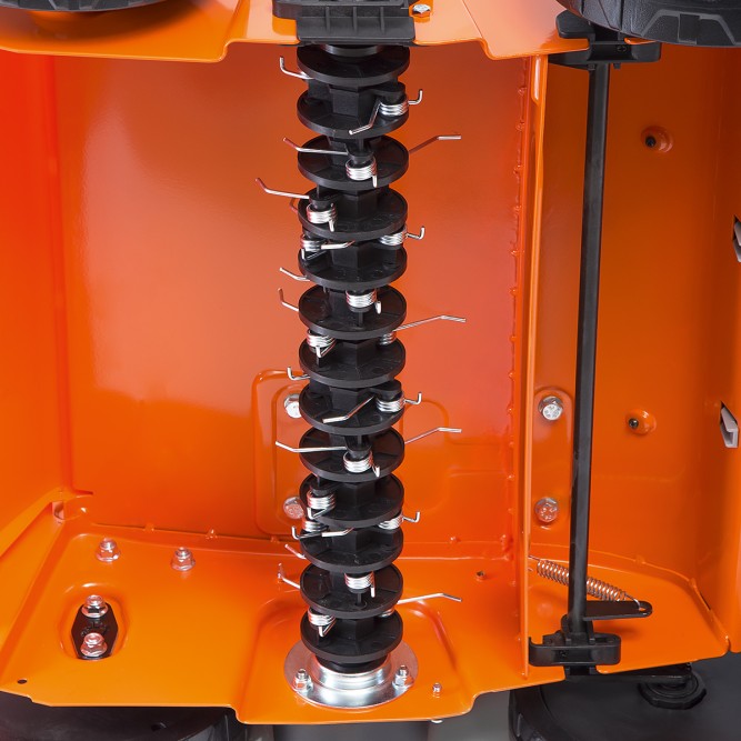 Скарификатор бензиновый Daewoo DSC 4000 в Екатеринбурге