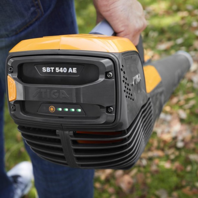 Аккумуляторная воздуходувка Stiga SAB 500 AE в Екатеринбурге