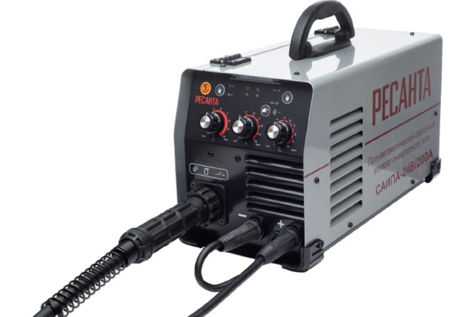 Сварочный полуавтомат Ресанта САИПА-24В/200А (MIG/MAG) в Екатеринбурге