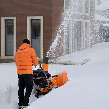 Снегоуборщик бензиновый Daewoo DAST 1370 в Екатеринбурге