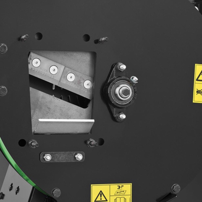 Измельчитель ветвей Caiman DEVOR X60S в Екатеринбурге