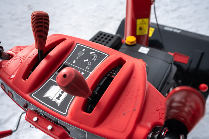 Бензиновый снегоуборщик GEOS Premium SnowLine 760 TE в Екатеринбурге