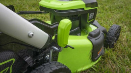 Газонокосилка аккумуляторная Greenworks Арт. 2514307UB, 60V, 51 см, самоходная, бесщеточная, c 1хАКБ 4Ач и ЗУ