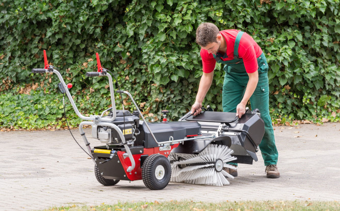 Контейнер для сбора мусора к подметальной машине Limpar 120 в Екатеринбурге