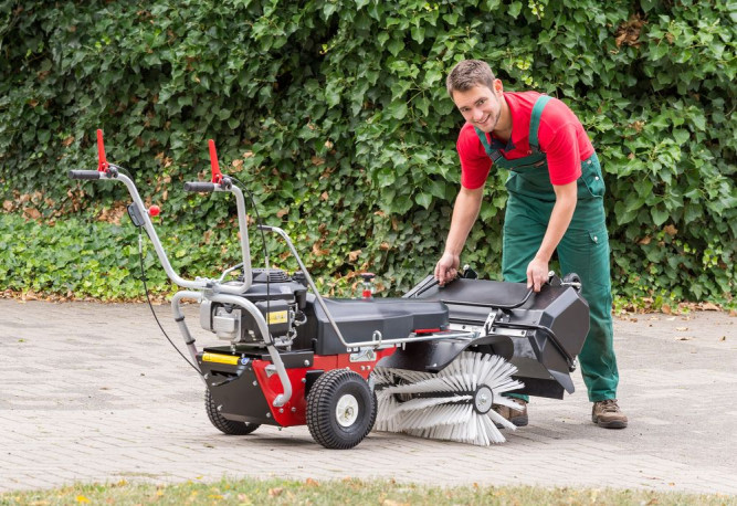 Контейнер для сбора мусора к подметальной машине Limpar 120 в Екатеринбурге