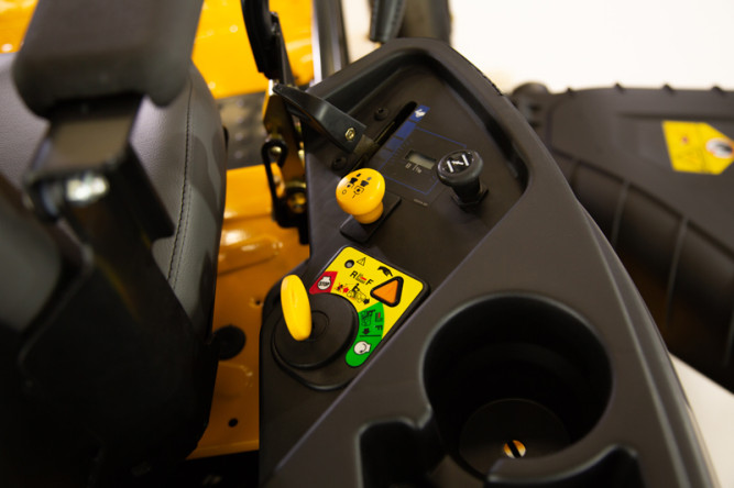 Райдер Cub Cadet XZ1 107 в Екатеринбурге