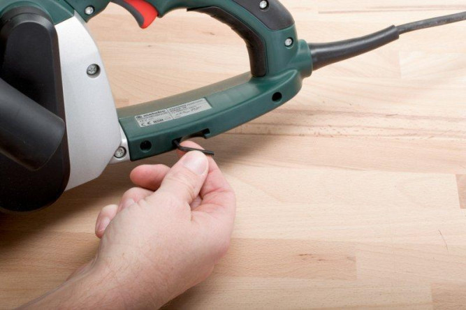 Ленточная шлифовальная машина Metabo BAE 75 600375000 в Екатеринбурге