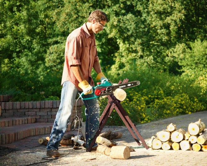 Электропила Bosch AKE 30 S в Екатеринбурге