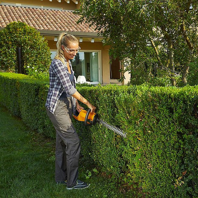 Аккумуляторный кусторез Stiga SHT 100 AE K в Екатеринбурге