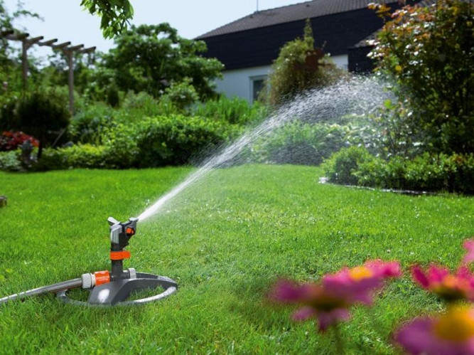 Дождеватель импульсный на подставке Premium GARDENA 08135-20.000.00 в Екатеринбурге