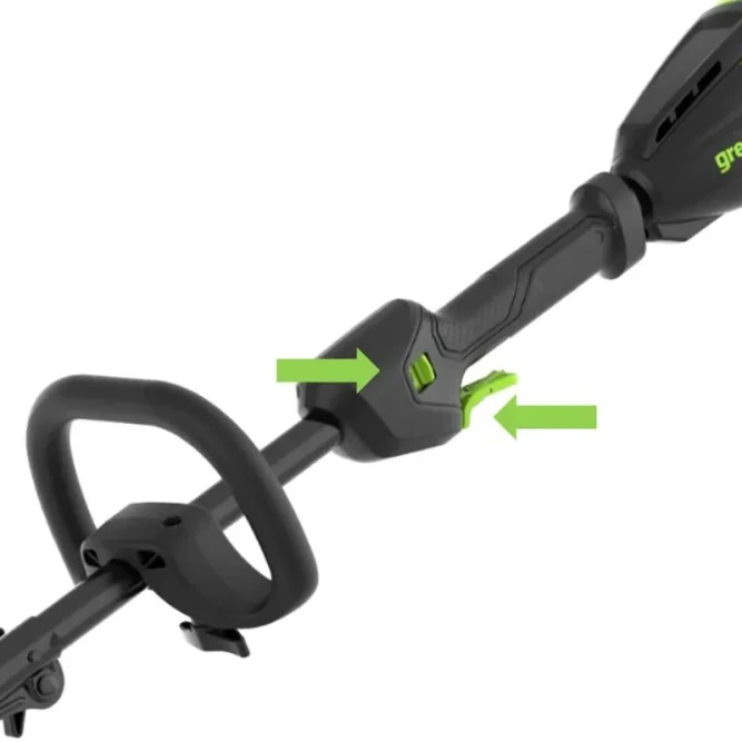 Снегоуборщик аккумуляторный Greenworks GD40SS2, 40V, 30 см, с регулируемым направлением выброса, бесщеточный, с 1хАКБ 4 Ач и ЗУ в Екатеринбурге