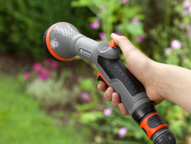 Пистолет-распылитель для полива Comfort GARDENA 18321-20.000.00 (старый код 08102-29.000.00) в Екатеринбурге