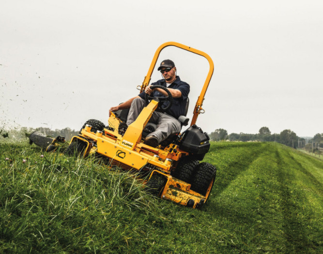 Садовый трактор Cub Cadet Z9 183ID в Екатеринбурге