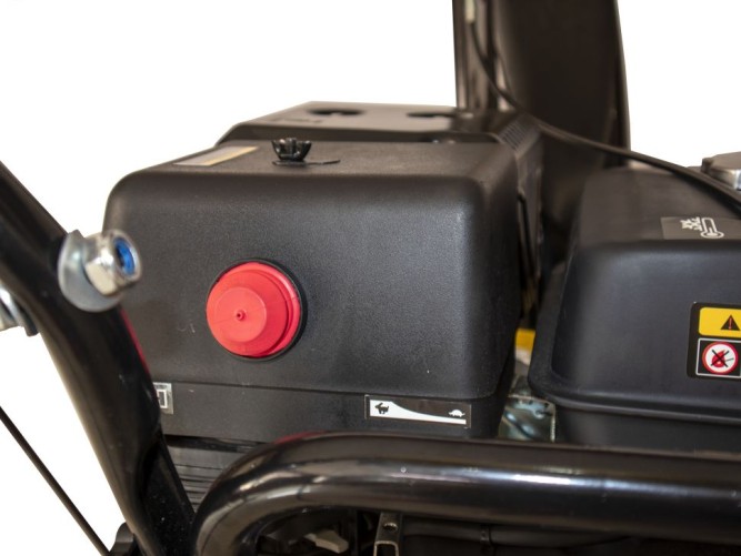 Снегоуборщик Huter SGC 8000 в Екатеринбурге