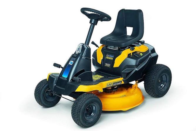 Аккумуляторный садовый райдер Cub Cadet LR2 ES76 в Екатеринбурге