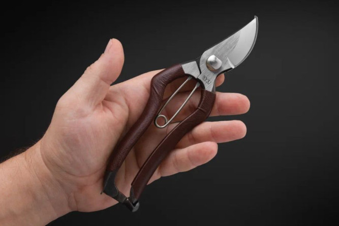 Секатор Caiman 60мм/190мм/152гр/high carbon steel (цветы) CT-190 в Екатеринбурге