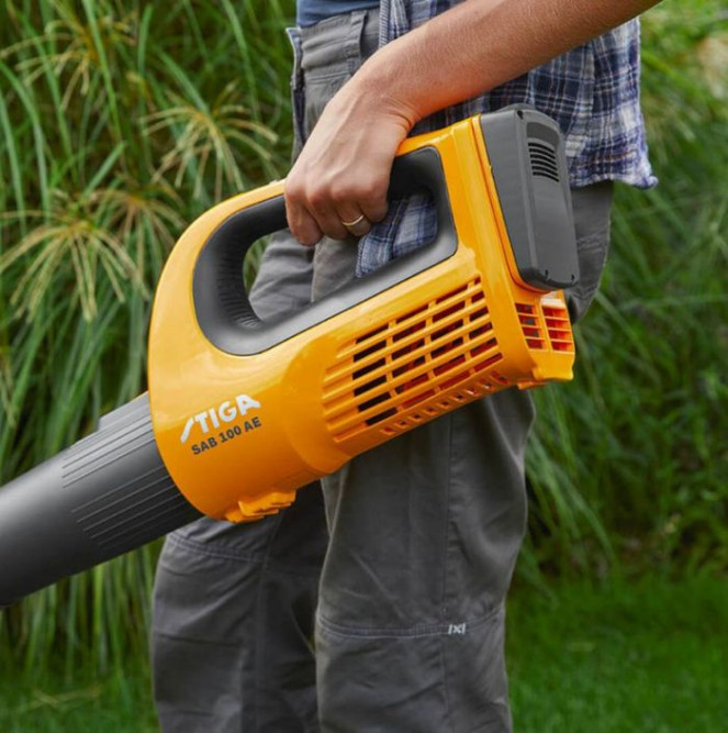 Аккумуляторная воздуходувка Stiga SAB 100 AE K в Екатеринбурге