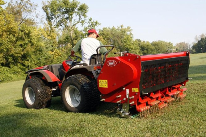 Аэратор Redexim Verti-Core 1600 в Екатеринбурге