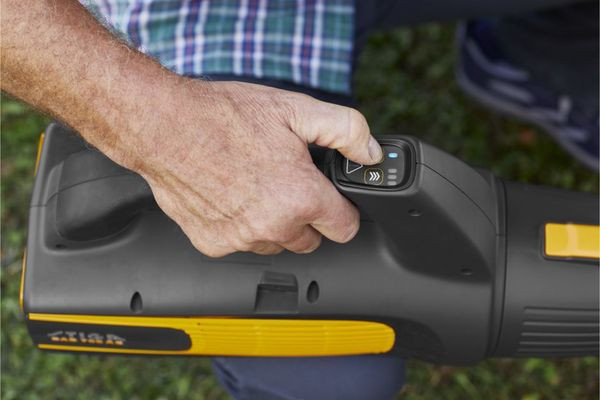 Аккумуляторная воздуходувка Stiga SAB 700 AE в Екатеринбурге