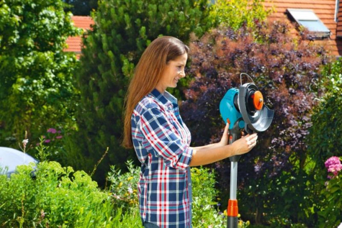 Триммер электрический GARDENA ComfortCut 450/25 09808-20.000.00 в Екатеринбурге