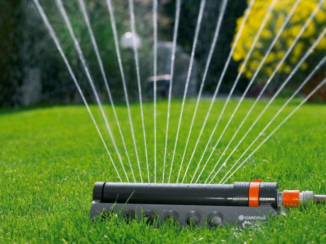 Дождеватель осциллирующий Aquazoom 250/1 GARDENA 01971-20.000.00 в Екатеринбурге