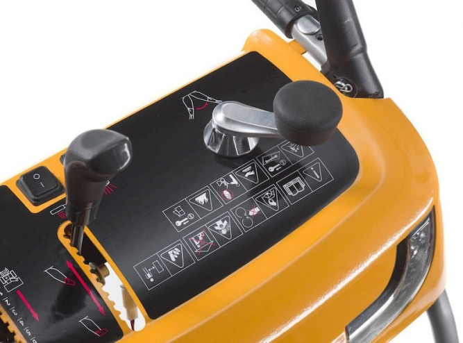 Бензиновый снегоуборщик Stiga ST 5262 PB в Екатеринбурге