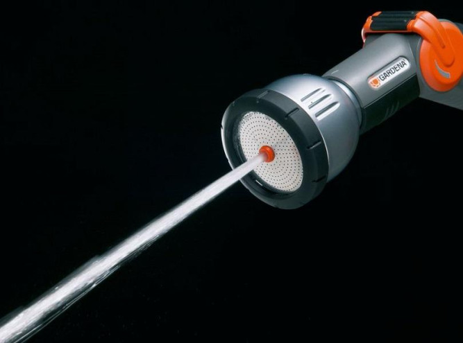 Распылитель для полива регулируемый Premium GARDENA 08154-20.000.00 в Екатеринбурге