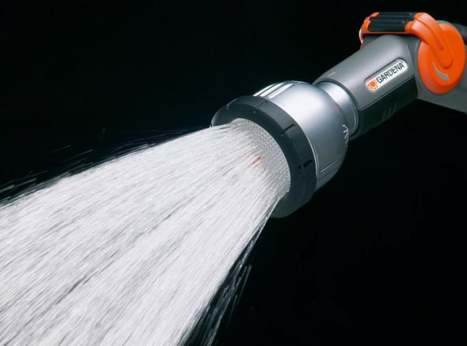 Распылитель для полива регулируемый Premium GARDENA 08154-20.000.00 в Екатеринбурге