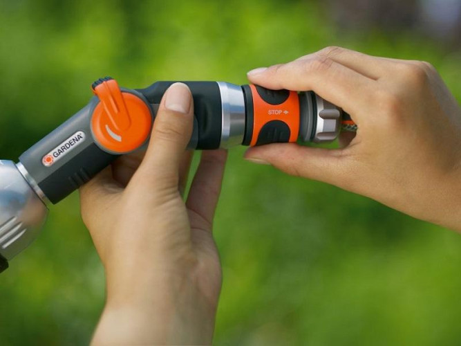 Распылитель для полива регулируемый Premium GARDENA 08154-20.000.00 в Екатеринбурге