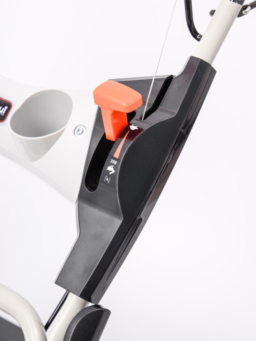 Газонокосилка бензиновая Helmut TR 51SLE