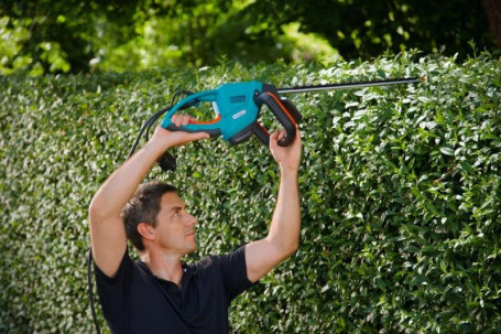 Электроножницы садовые GARDENA EasyCut 42 08870-20.000.00 в Екатеринбурге