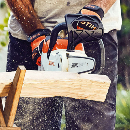 Аккумуляторная цепная пила STIHL MSA 120 C-B (акб АК20 - 2 шт. + зу AL101) в Екатеринбурге