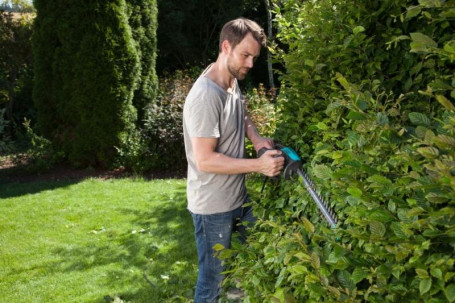 Электроножницы садовые GARDENA EasyCut 450/50 09831 в Екатеринбурге