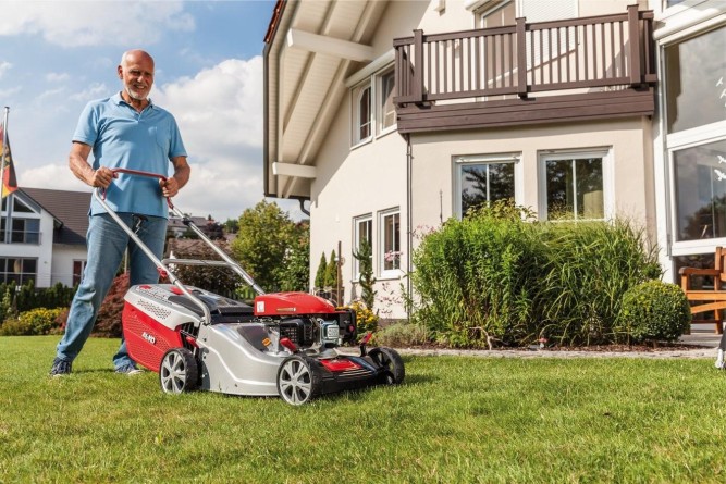 Бензиновая газонокосилка AL-KO Highline 46.5 P-A