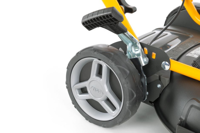 Газонокосилка бензиновая Stiga Multiclip 47 Q