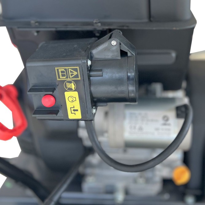 Бензиновый снегоуборщик EVOline SBG 700 LE в Екатеринбурге