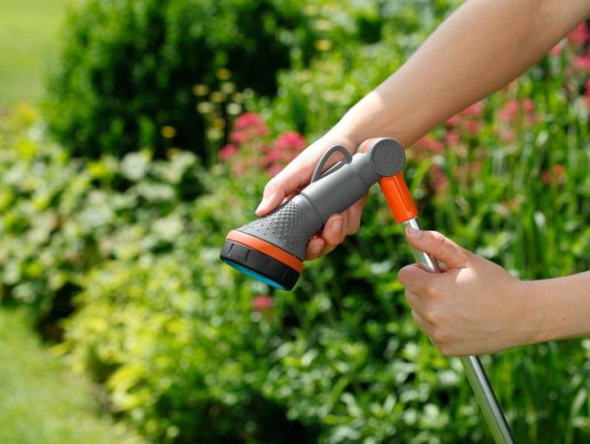 Штанга-распылитель для полива Comfort GARDENA 18334-20.000.00 (старый код 08109-20.000.00) в Екатеринбурге