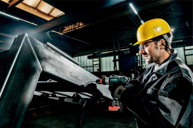 Аккумуляторная ударная дрель Metabo SB 18 LTX-3 BL Q I 602357890 в Екатеринбурге