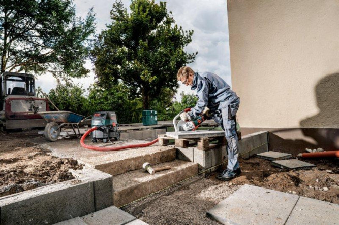 Угловая шлифовальная машина Metabo WE 26-230 MVT Quick 606475000 в Екатеринбурге