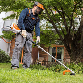 КомбиМотор (комбидвигатель) STIHL KMA 130 R