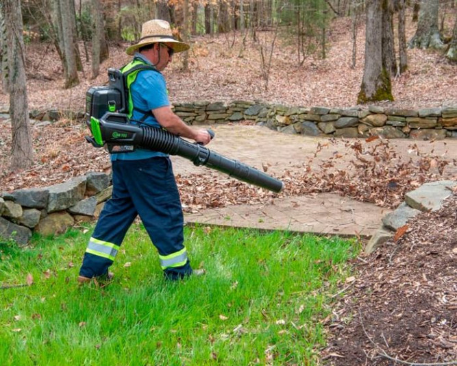 Воздуходув аккумуляторный, ранцевый Greenworks Арт. 2406407, 82V, бесщеточный, без АКБ и ЗУ в Екатеринбурге