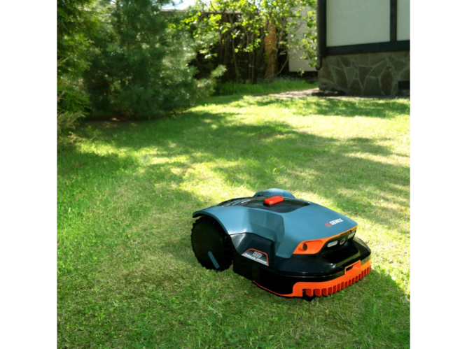 Робот-газонокосилка SENIX LR225-H-EU с GPS RTK в Екатеринбурге