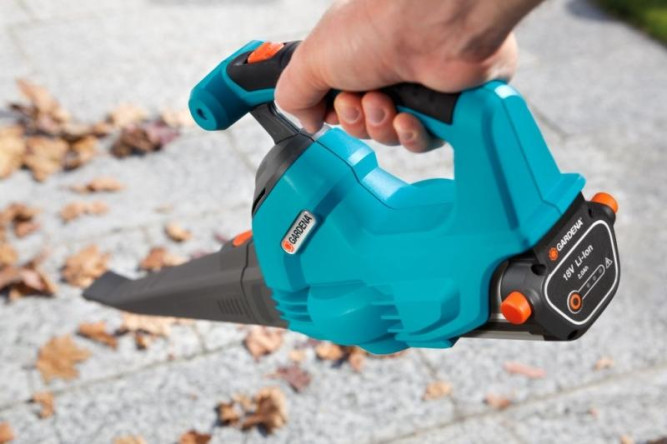 Электрический аккумуляторный воздуходув GARDENA AccuJet 18-Li  09335-55.000.00 в Екатеринбурге