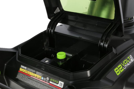 Снегоуборщик аккумуляторный Greenworks Арт. 2602507, 82V, 56 см, бесщеточный, без АКБ и ЗУ в Екатеринбурге