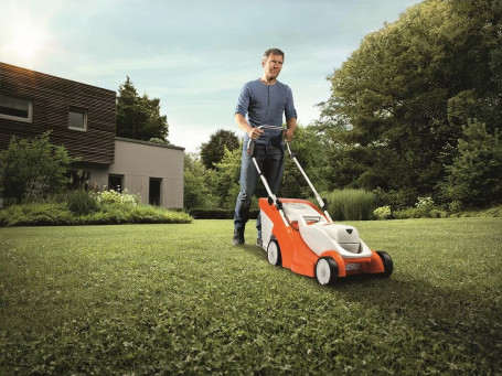 Аккумуляторная газонокосилка Stihl RMA 339.0 без аккумулятора и з/у в Екатеринбурге